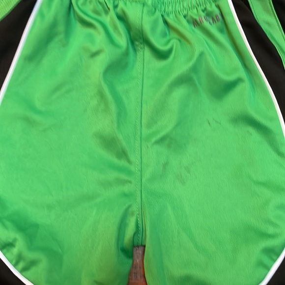 4 pairs of shorts! - Picture 3 of 13